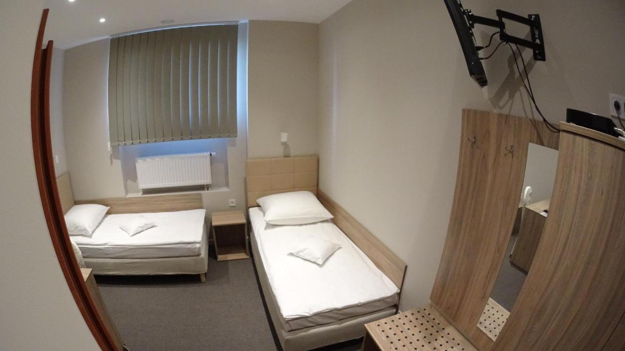 Hotel Astra Dąbrowa Górnicza Dış mekan fotoğraf
