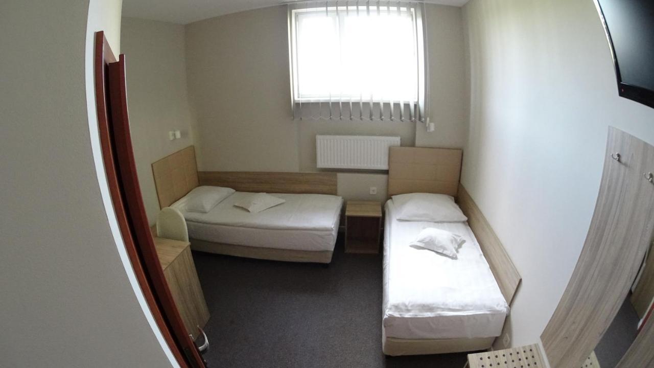 Hotel Astra Dąbrowa Górnicza Dış mekan fotoğraf