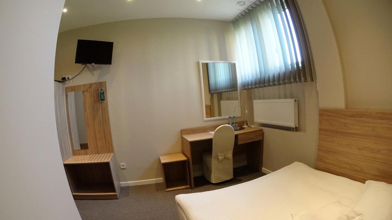 Hotel Astra Dąbrowa Górnicza Dış mekan fotoğraf