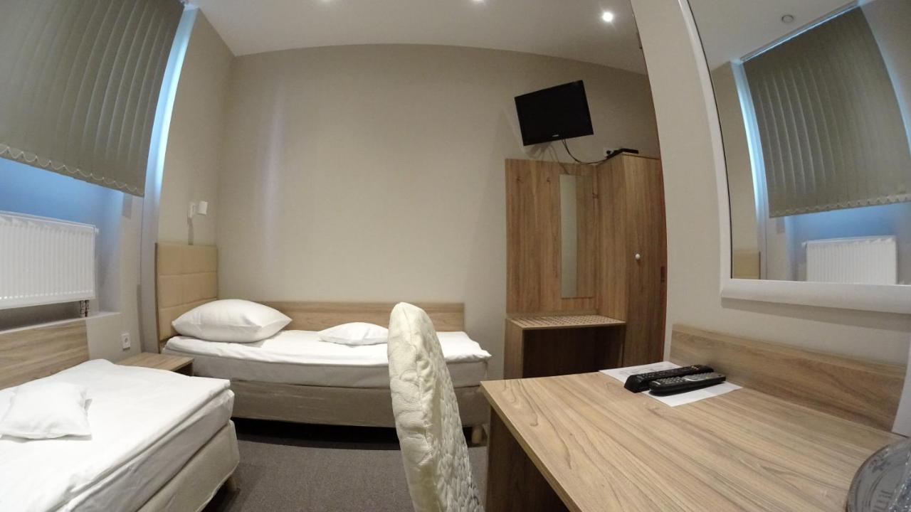Hotel Astra Dąbrowa Górnicza Dış mekan fotoğraf