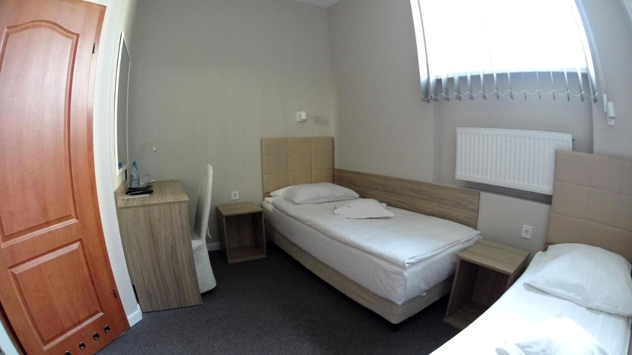 Hotel Astra Dąbrowa Górnicza Dış mekan fotoğraf